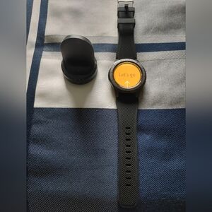 Samsung S3 frontier smart watch